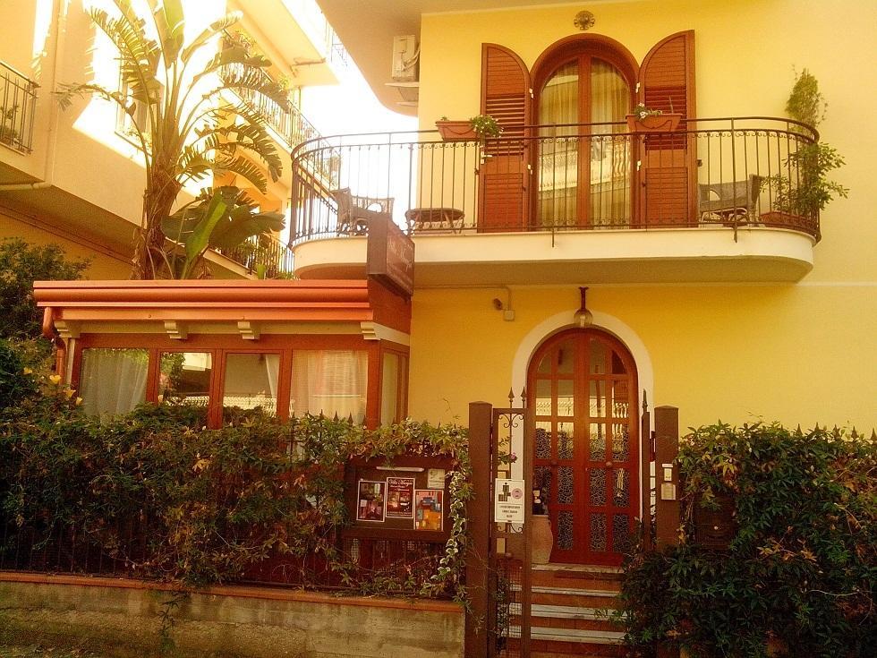 Villa Marysa Studio Apartment 지아르디니낙소스 외부 사진