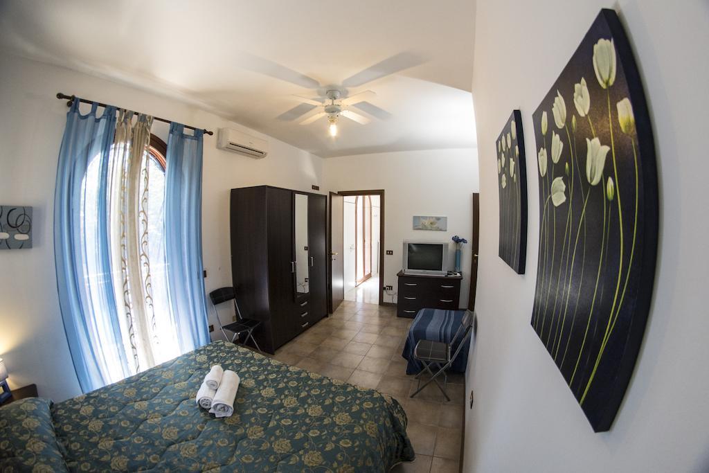 Villa Marysa Studio Apartment 지아르디니낙소스 외부 사진