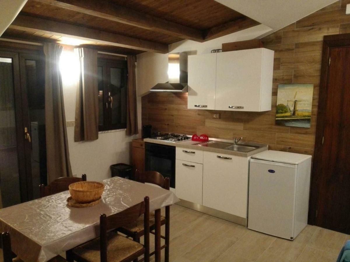 Villa Marysa Studio Apartment 지아르디니낙소스 외부 사진