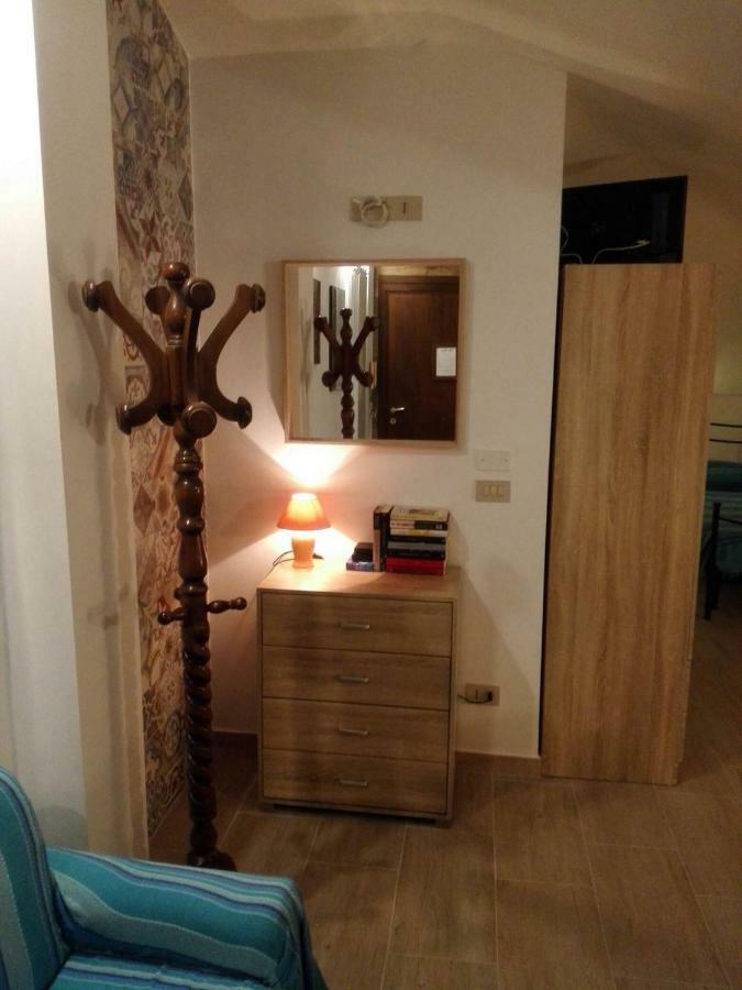Villa Marysa Studio Apartment 지아르디니낙소스 외부 사진
