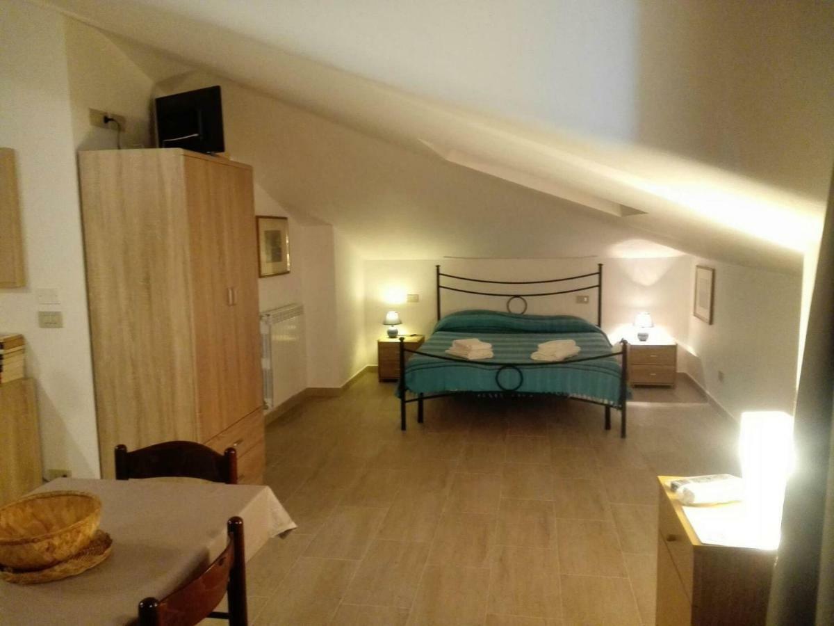 Villa Marysa Studio Apartment 지아르디니낙소스 외부 사진